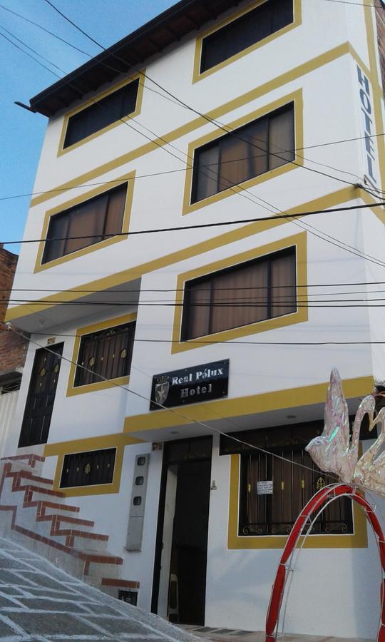 Hotel Real Polux San Gil Esterno foto